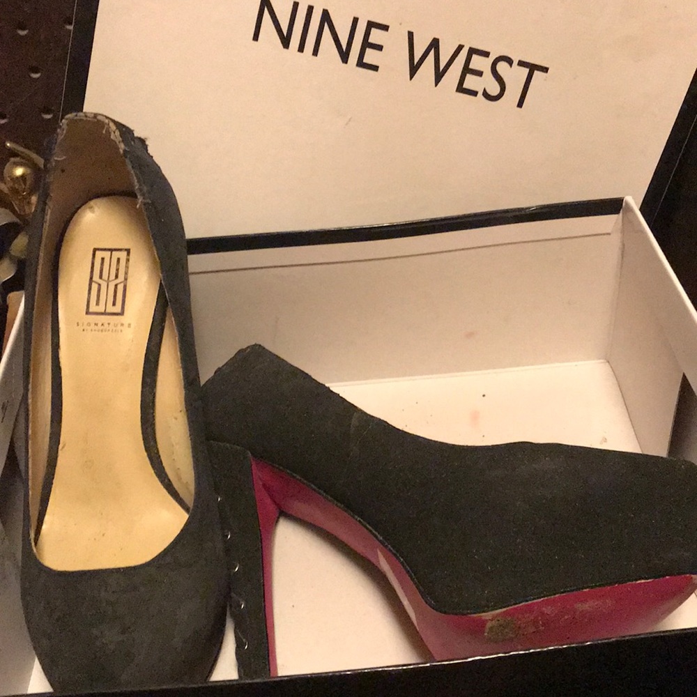 Black suede pink bottoms snake like stilettos